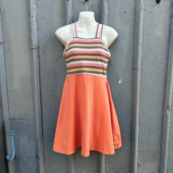 Pact Fit & Flare Strappy dress, BNWT, size M - Picture 2 of 11